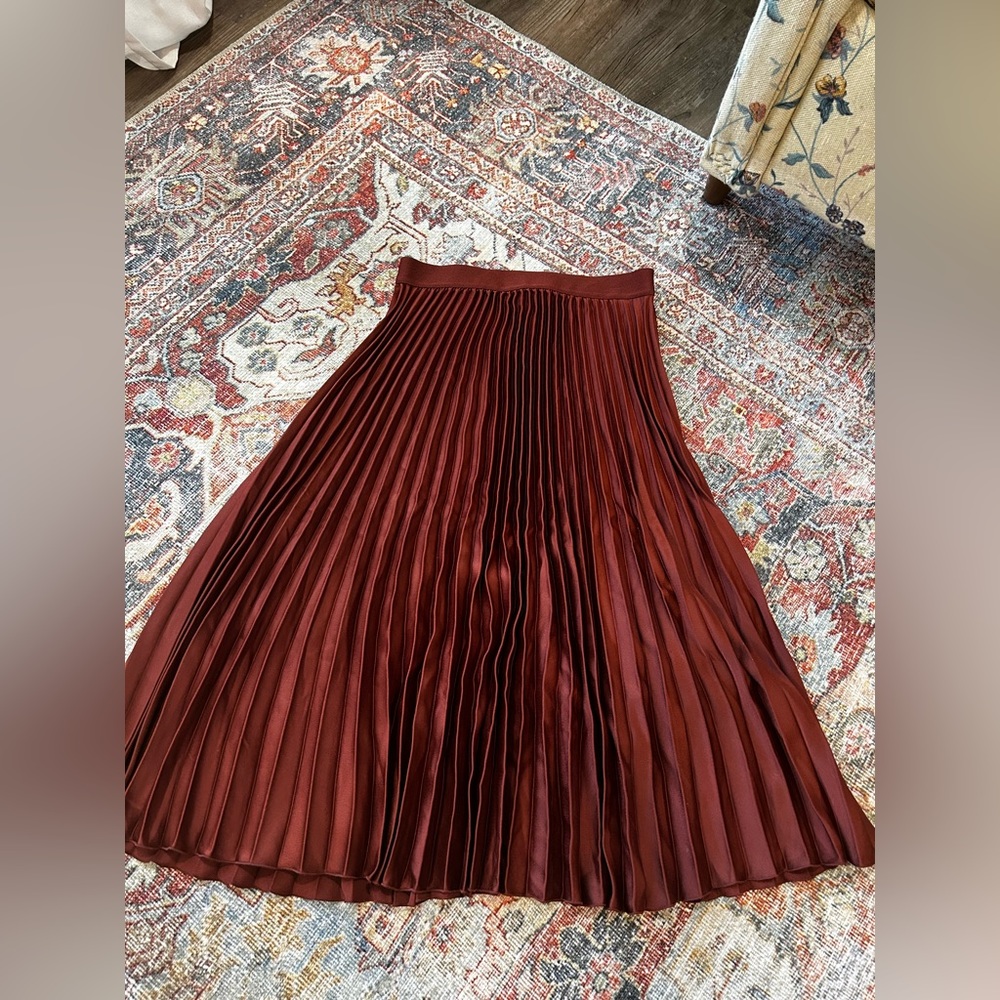 H&M pleated midi skirt